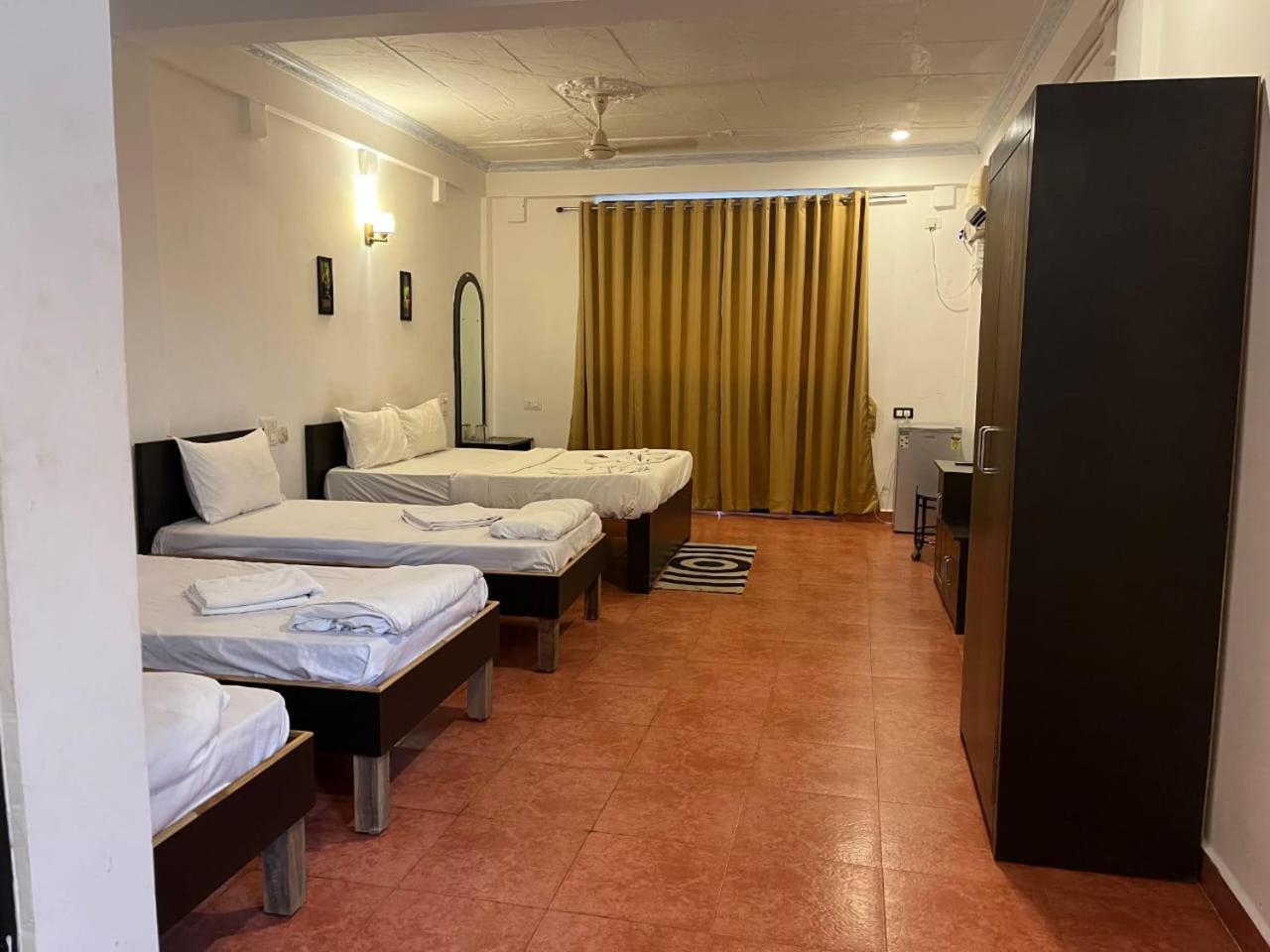 Hotel Pleasure Inn Near Turtle Beach Morjim Manage By Ld Group Of Hospitality Экстерьер фото