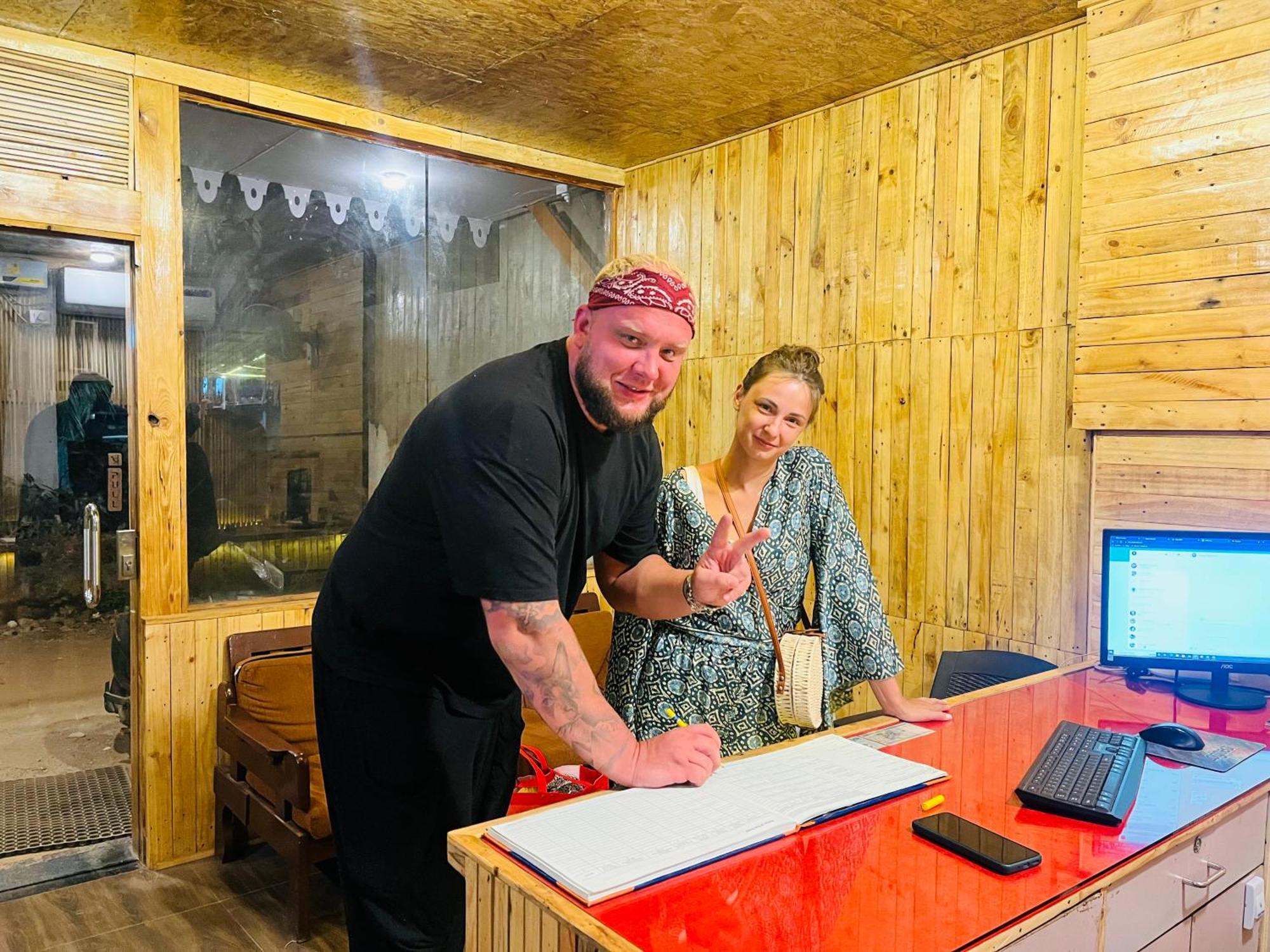 Hotel Pleasure Inn Near Turtle Beach Morjim Manage By Ld Group Of Hospitality Экстерьер фото