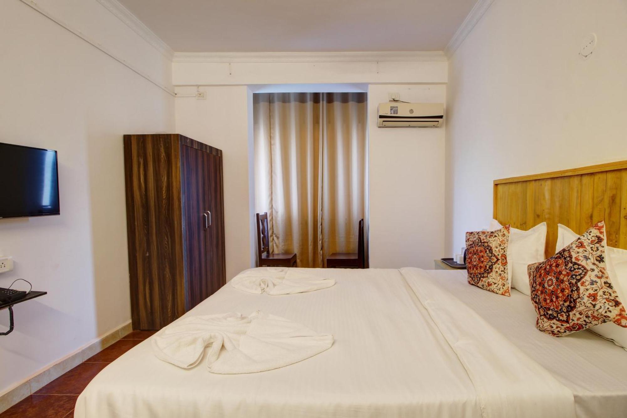 Hotel Pleasure Inn Near Turtle Beach Morjim Manage By Ld Group Of Hospitality Экстерьер фото